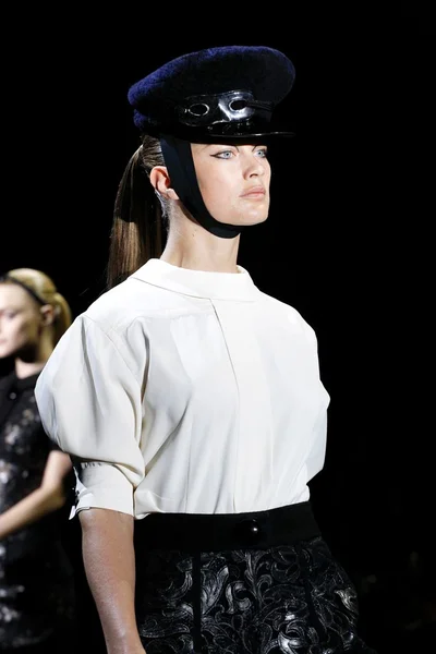 Look 197